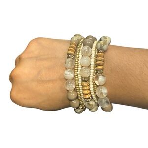WOMEN’S Neutral Toned Boho Multi Stackable Beaded Stretch Bracelet